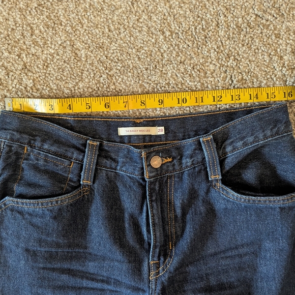 Levi's '94 Baggy Wide Leg Dark Wash Jeans - Size 28 - Picture 4 of 5